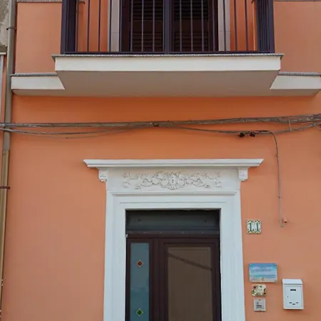 Valentino * Avola